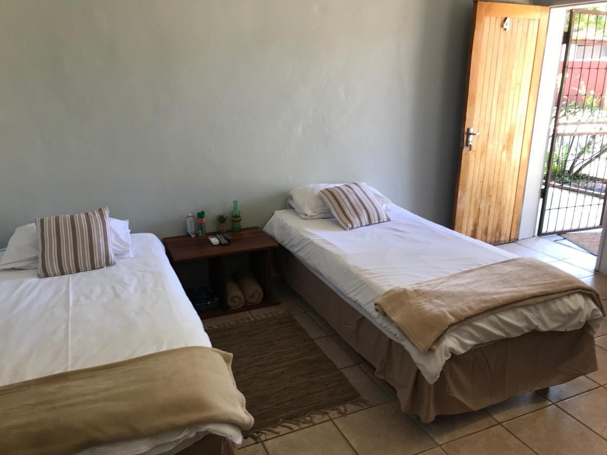 Kololo Guesthouse Katima Mulilo ภายนอก รูปภาพ